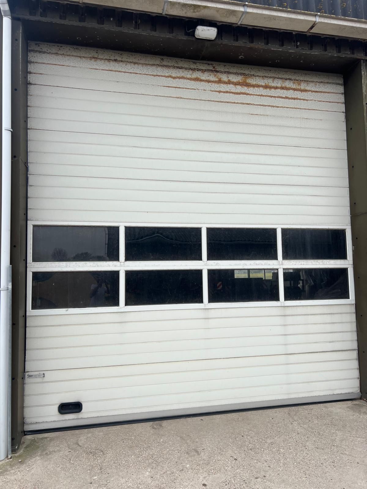 Garagedeur compleet vernieuwd